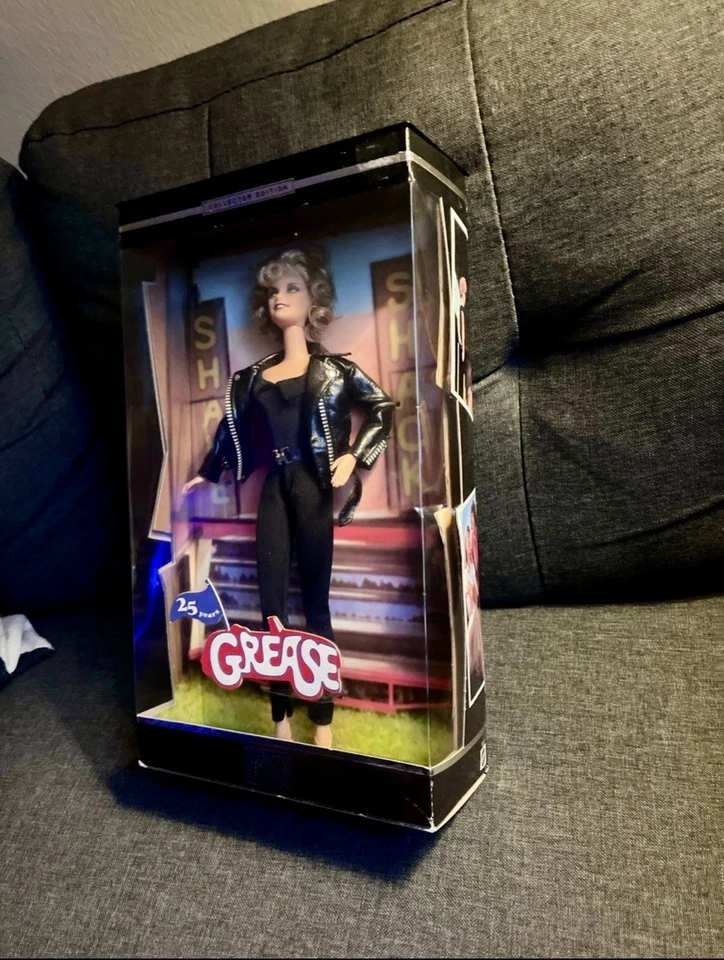 油脂 Sandy 芭比娃娃 2003 美泰 25 岁 Olivia Newton John — 第 3/4 张图片