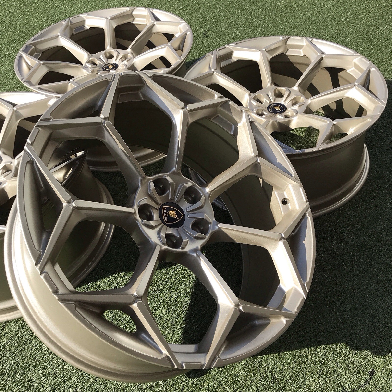 23 URUS PERFORMANTE RIMS OEM FACTORY SET 4 GOLD GENUINE LAMBORGHINI 4ML601025DC