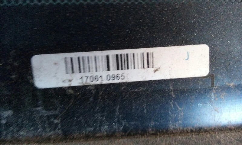 Camioneta GMC Sierra 1500 14-19 vidrio trasero estilo clásico fijo térmico Foto 4 de 4