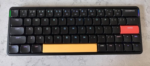 Nuphy Air60 V2 Mechanical Keyboard, 2x keycap sets, brown switches + goodies - 第 2/9 張圖片