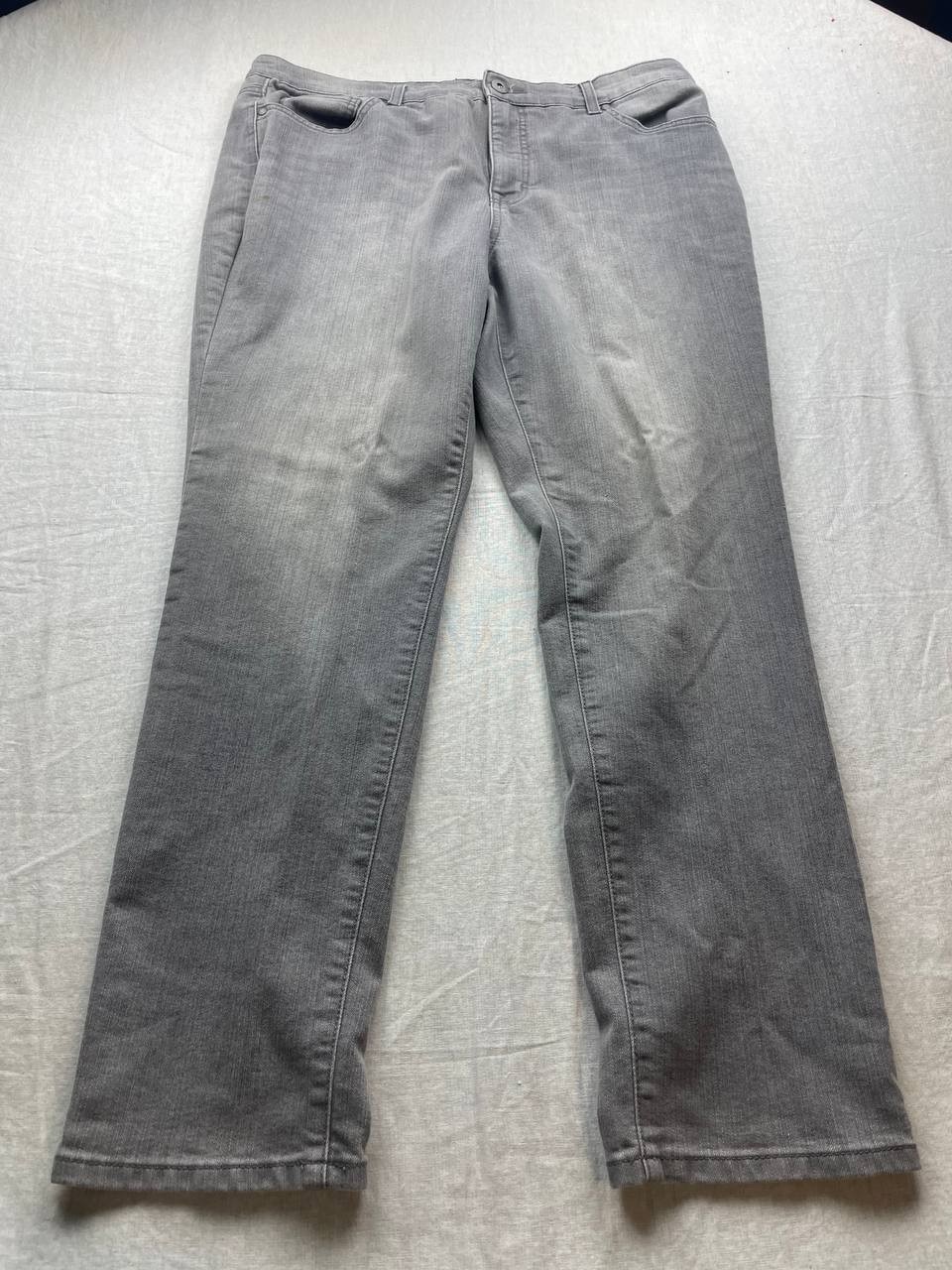 Bandolino Jeans Womens Size 16 Gray Denim Mandie Slim Straight Pockets Casual