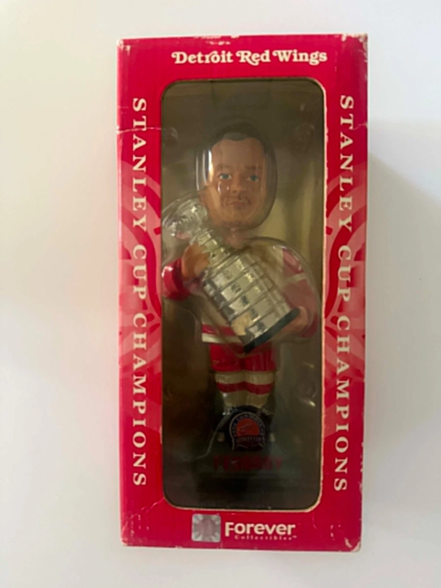 SERGI FEDOROV STANLEY CUP CHAMPION BOBBLEHEAD 2002 RED WINGS MEN