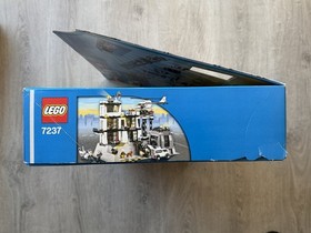 LEGO City 7237 Police Station WITH Light-Up Minifigure Unopened Sealed New