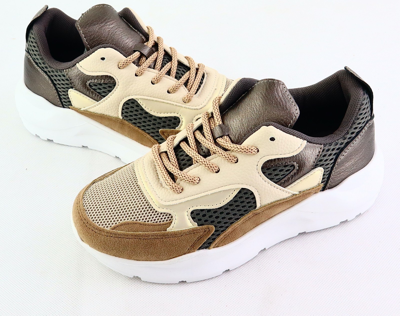 Sneaker Gr. 40 Grau/Weiß/Braun Damen-Schuhe Freizeitschuhe RPW