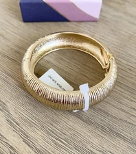 House Of Harlow 1960 Gold Tone Hinged Textured Cuff Bangle Bracelet New