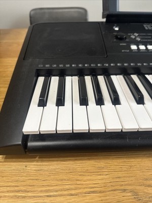 Yamaha PSR-E333 Musical Digital Keyboard 61-Key Piano No AC