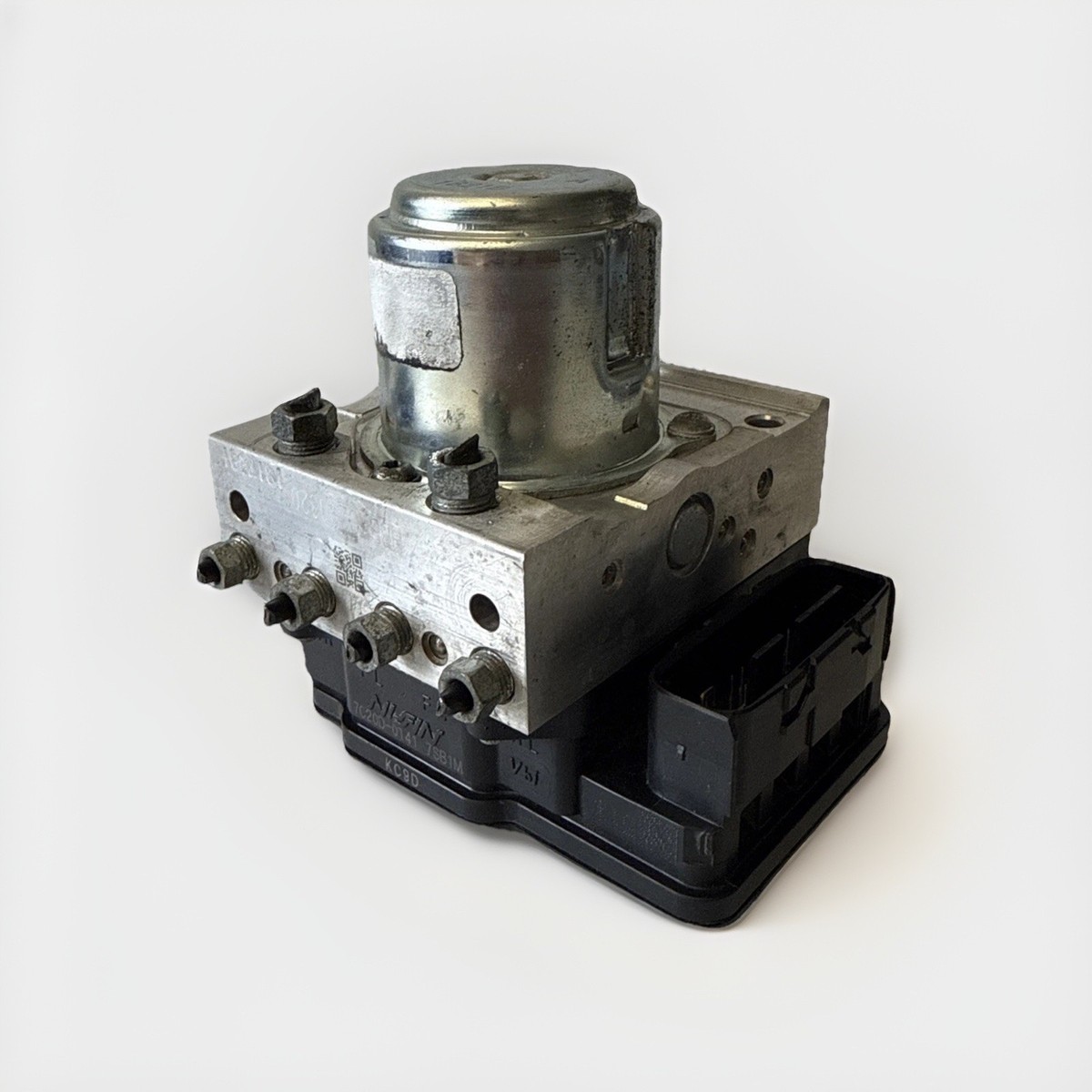 2016 - 2018 Honda HR-V AWD ABS Anti-Lock Brake Pump Module T7XA0