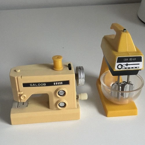 Vintage Galoob Sewing Machine Mini Wind Up Toy Barbie Size Sunbeam Mixer Yellow