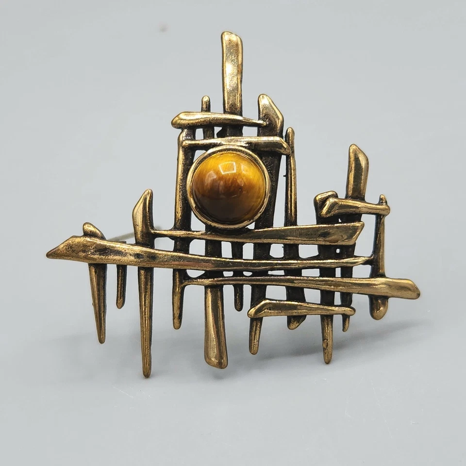 Broche ojo de tigre de bronce brutalista abstracto modernista de mediados de siglo Foto 3 de 4