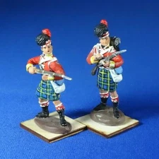 MI-659 - Gordon Highlanders Loading on Wooden Bases - 2 pcs - Li'l Army - 54mm