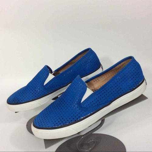 sperry perforated slip on