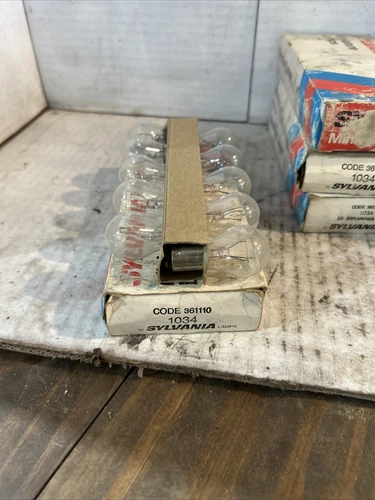 Sylvania, Philips, and GE 1034 Miniature Lamps 361110 Boxes Of 10 (SP111)
