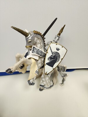 2007 Papo White Knight On Bucking Unicorn Medivel Sword And Shield 