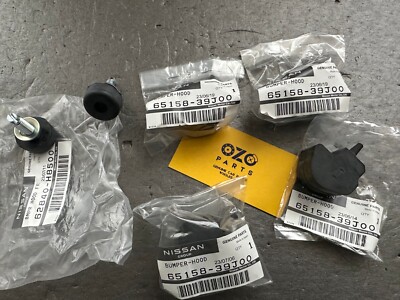 GENUINE NISSAN PATROL GQ Y60 Bonnet Stop Middle Rubber Stopper