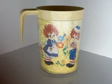 Vintage Raggedy Ann & Andy Plastic Mug Teledyne Mecca Vintage Child Cup