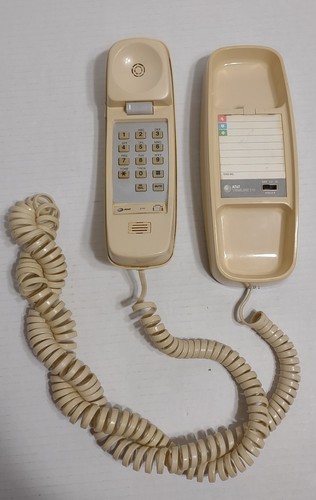 AT&T Corded Telehone 210 Trimline Single Line, No AC Power Required! vintage 