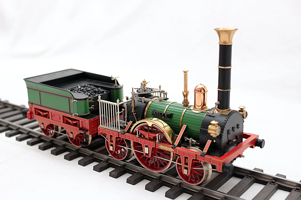 Märklin Spur 1 5751 Jubiläums-Zugset “Adler” mit 3 Wagen und Figuren in der OVP - Bild 4 von 4