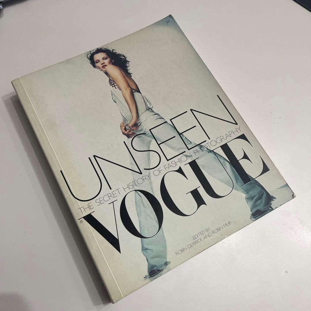 Unseen Vogue 2004 UK Edition Photobook Bailey Knight Penn Testino