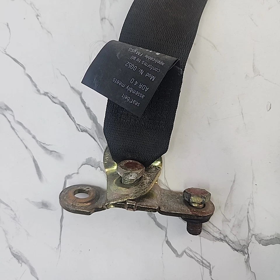 Cinturón de seguridad central Mercedes-Benz 1268605786 W126 1986-91 desde 1987 560SEL negro original Foto 3 de 4