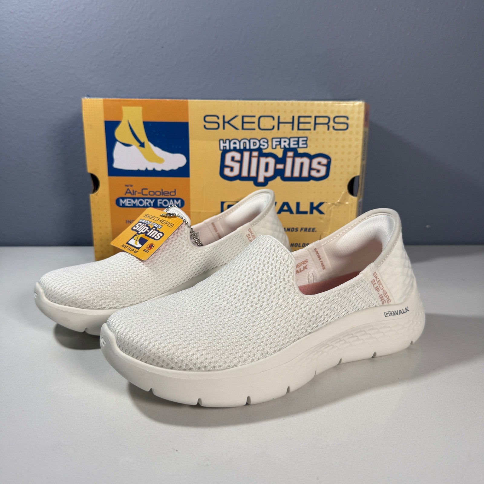 Skechers Go Walk Flex Relish Slip Ins Women Off White Wide Fit Shoes Size 6 thumbnail 2