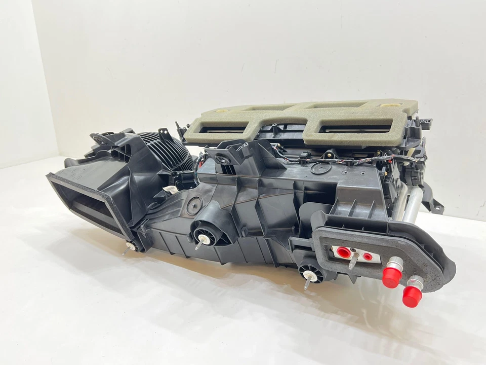 2019 - 2023 DODGE CHARGER HVAC A/C HEATER BLOWER HOUSING CASE OEM 68400512AC - Image 4 of 4