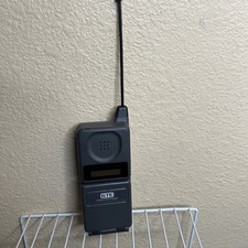 UNTESTED Vintage Motorola Bick Flip Cell Phone MODEL: