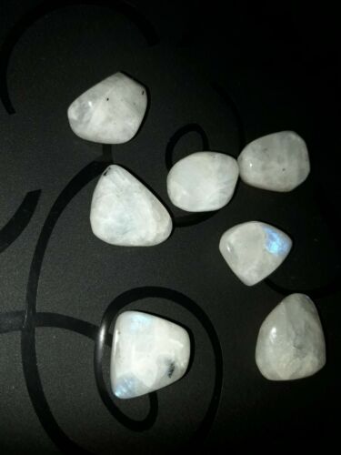 1 x Rainbow Moonstone Large Tumble, 20mm +, average weight 10g, Crystal Healing - Picture 1 of 7