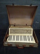 Hohner Verdi III Vintage Piano Accordion With Case 120 Buttons