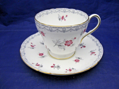 VINTAGE SHELLEY TEA CUP & SAUCER -"CHARM" - FINE BONE CHINA - ENGLAND - DELICATE - Picture 1 of 10