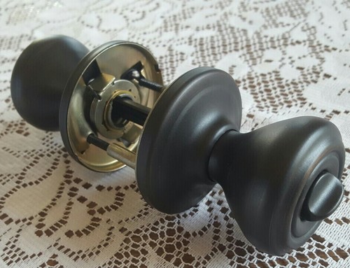 Kwikset Signature Series Venetian Bronze Bed and Bath Lifetime Warranty - Picture 2 of 5