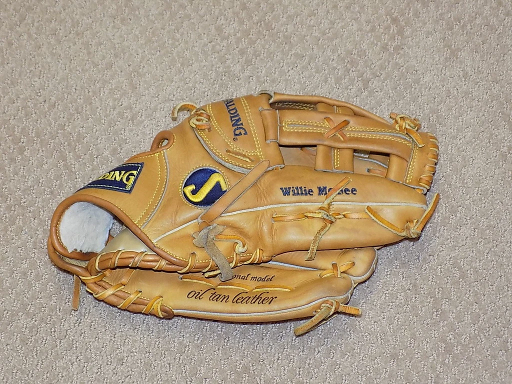 SPALDING Willie McGee Game Worn Signed Fielders Glove St. Louis Cardinals PSA DNA