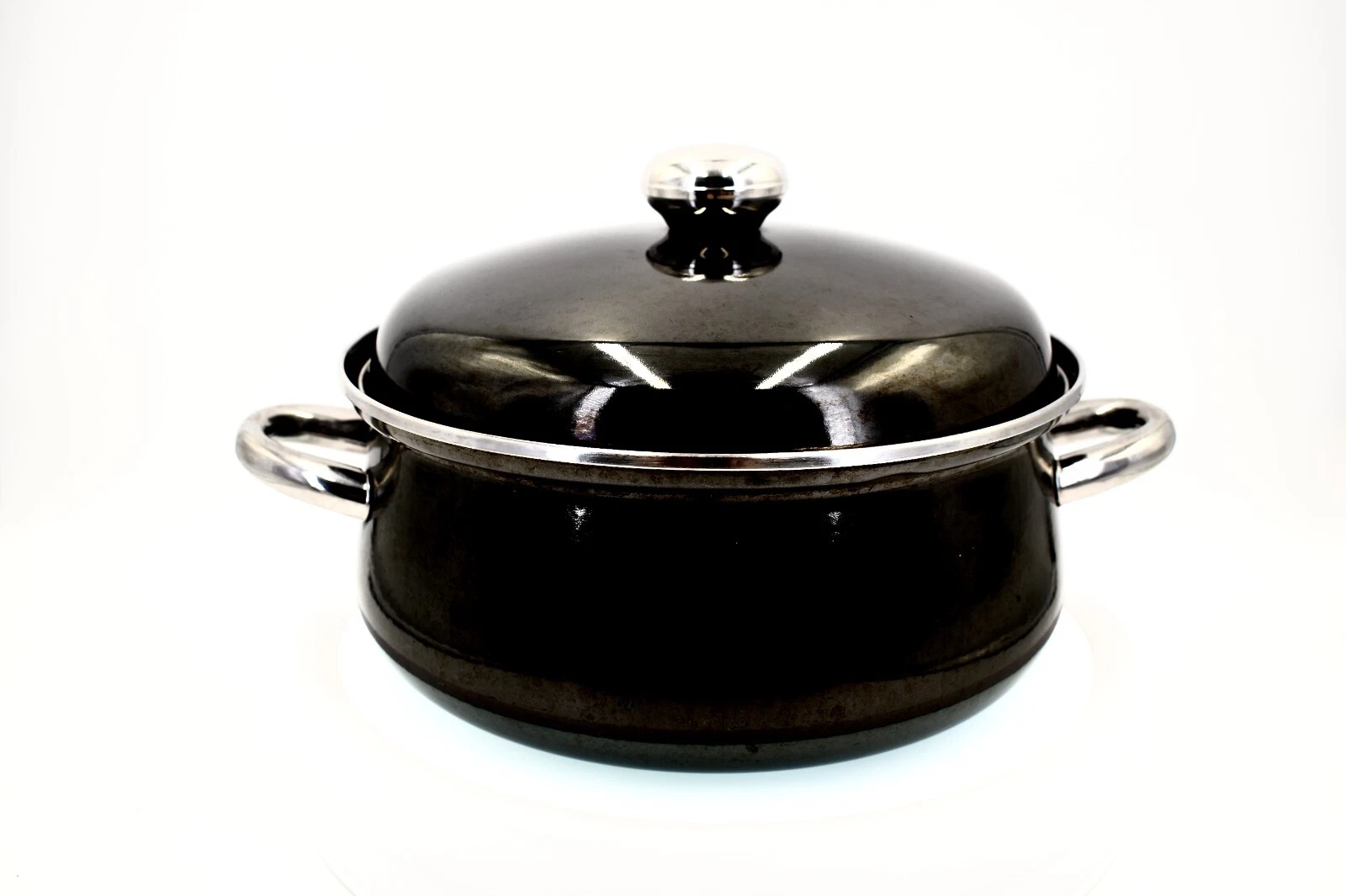 German Keramik Stockpot,Metallic Black,Enamel covered Steel,Handles,Lid#24/6qts.