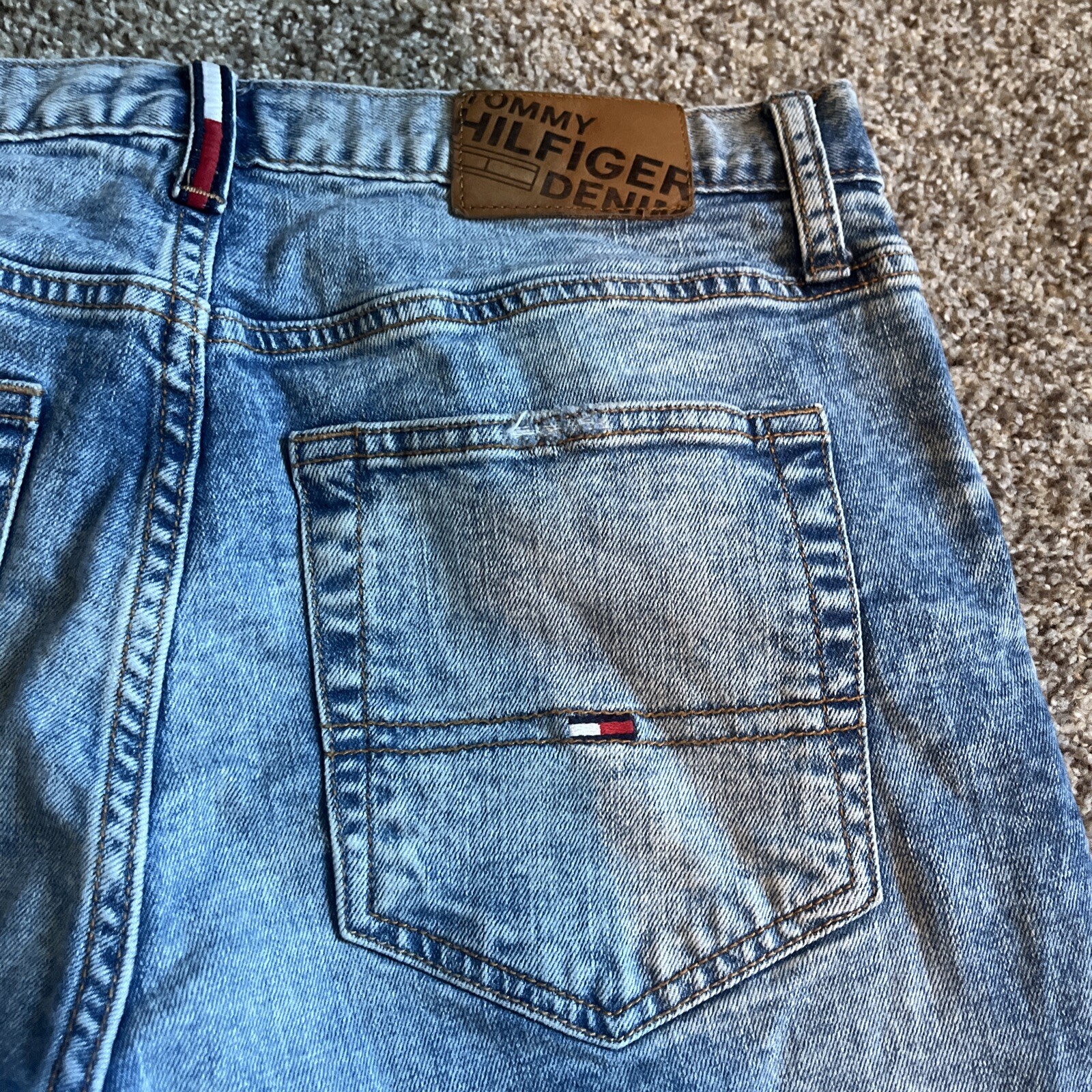Tommy Hilfiger Men's Jeans Stone Wash 31/32 Actual 31 X 30 Raw Hem - View 16