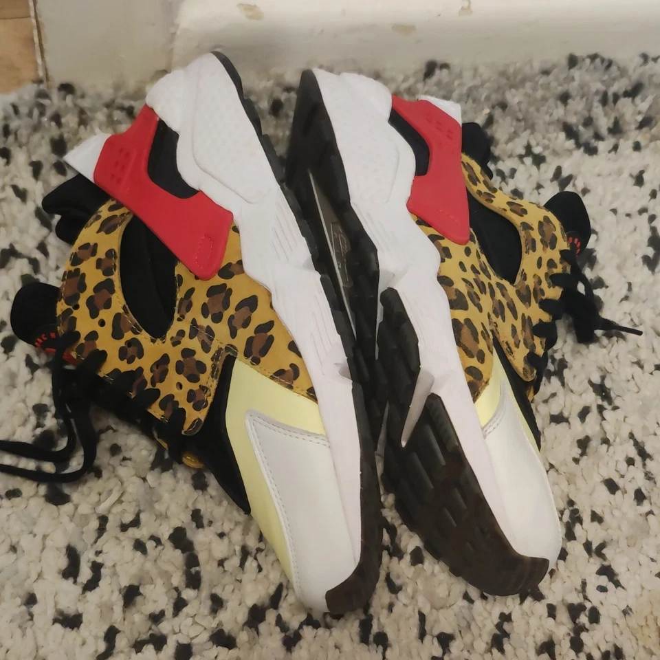 Nike Huarache Sneaker Low Top Animal SNKRS Print mehrfarbig Schnürung EU 44 - Bild 4 von 4