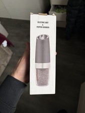 Gravity Electric Salt and Pepper Grinder Battery Powered Automatic