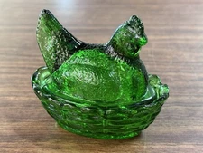 Rare Exclusive Limited Edition Emerald Green Hen on the Nest Master Salt Cellar 