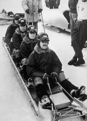 Britain's bob sleigh team prepare for Cresta Run during their trai- Old Photo