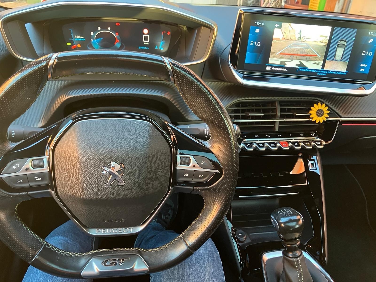 Vendo Peugeot 208 foto 6