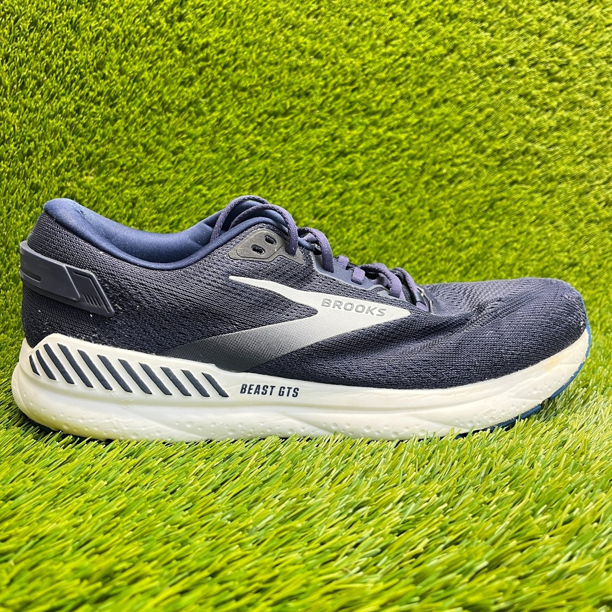 Brooks Beast GTS 24 Mens Size 13 Blue White Athletic Running Shoes