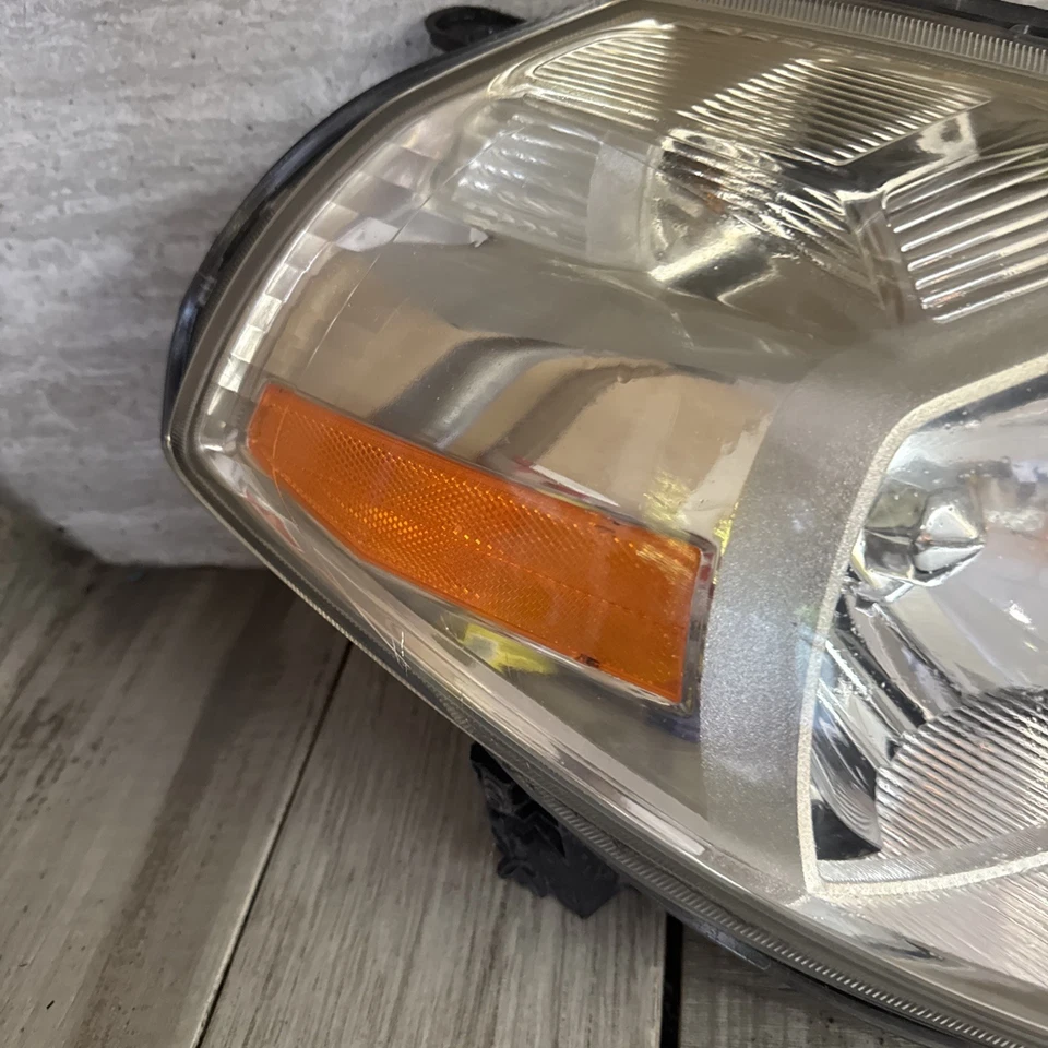 🥇 Faro derecho pasajero Nissan Versa 2008 2009 2010 2011 2012 genuino Foto 4 de 4