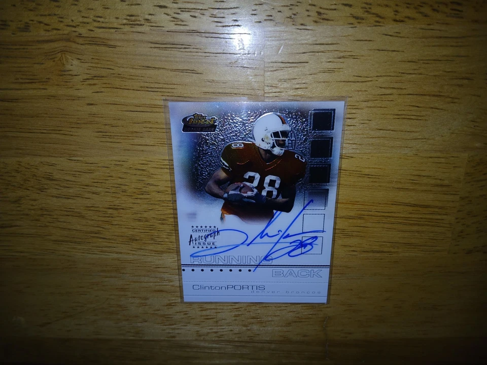 2002 Topps Finest CLINTON PORTIS Rookie Auto #'d 328/1200. RC. Broncos Autograph - Image 4 of 4