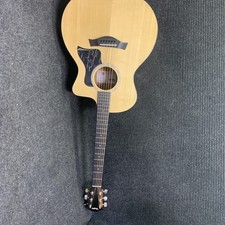 Taylor 214ce Plus Rosewood Grand Auditorium Acoustic-Electric Guitar - Natural