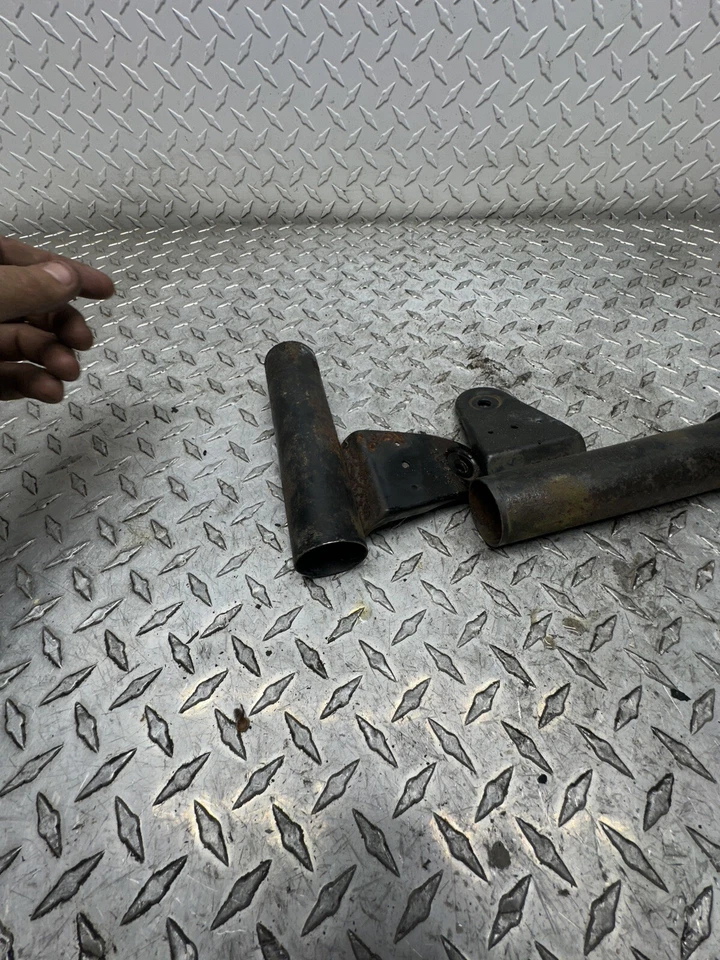 82 Kawasaki KZ 1100 KZ1100 D Spectre Faro Luz Montaje Orejas Soportes Foto 4 de 4