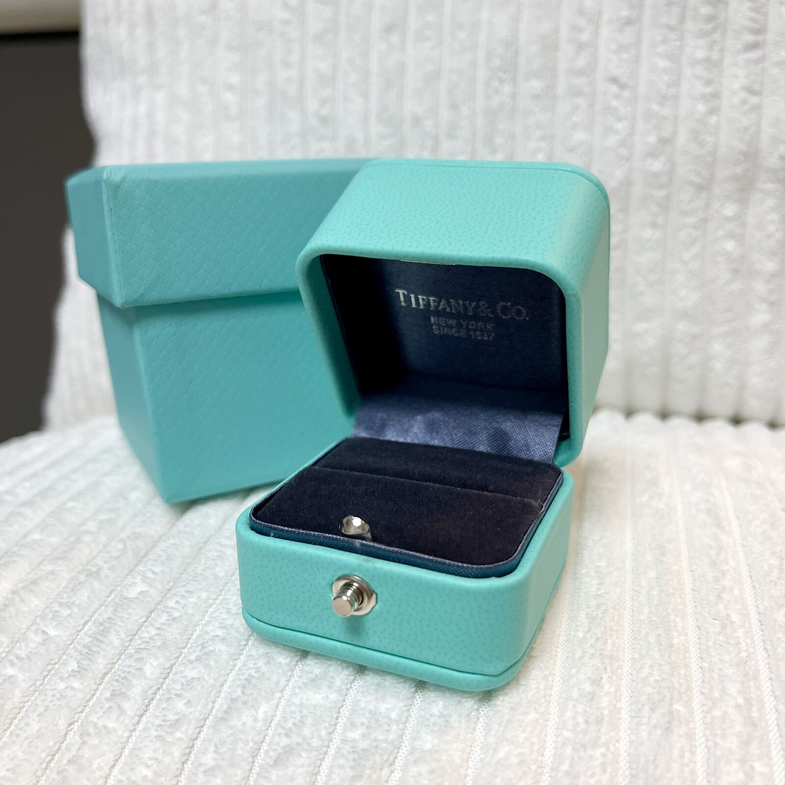 tiffany ring box