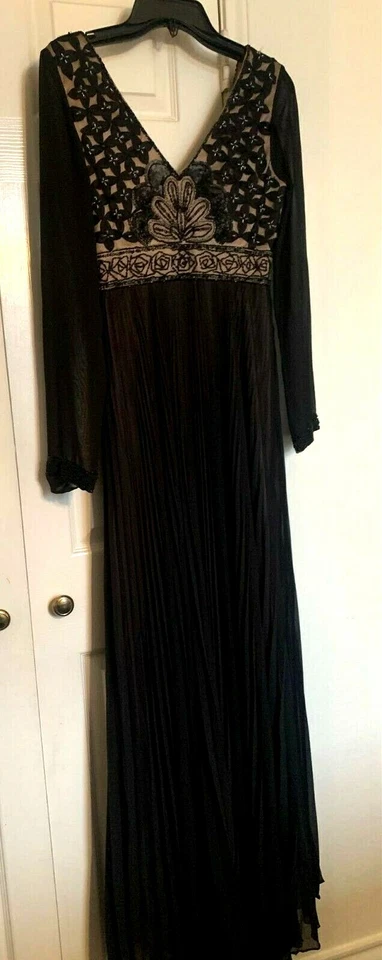 NEW NO TAGS-SUE WONG SHEER FLORAL APPLIQUE/PLEATED BLACK/GOLD EVENING GOWN-6 - Image 4 of 4