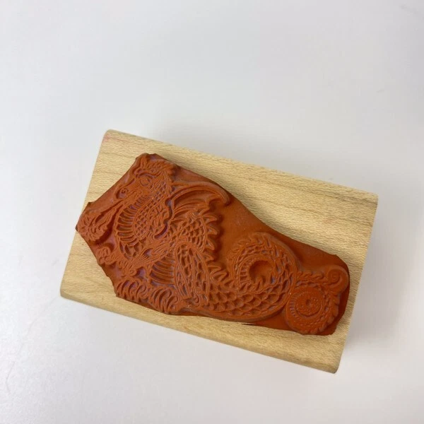 Dragão Respirador de Fogo~Mítico~Selo de Borracha~2,25"X1,5"~Stampede de Borracha O77-0 - Imagem 2 de 4