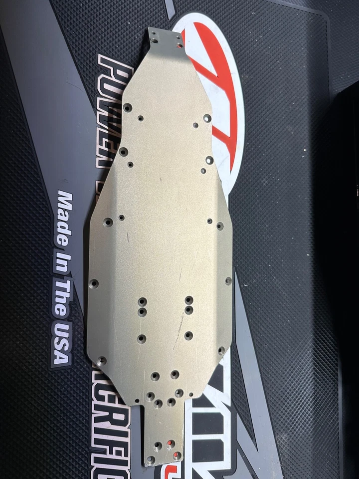 Team Associated 91765 Aluminum Chassis B6.1 - Image 2 of 3