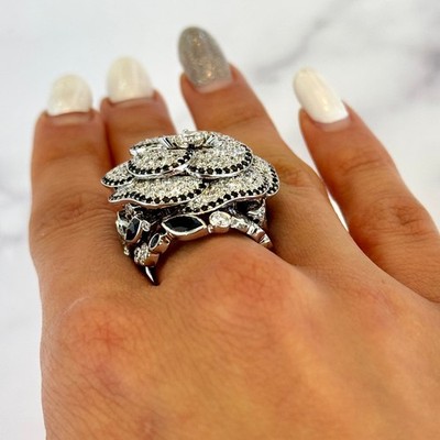 CHANEL Camélia Ganse Diamond Black Diamond Flower 18K White Gold