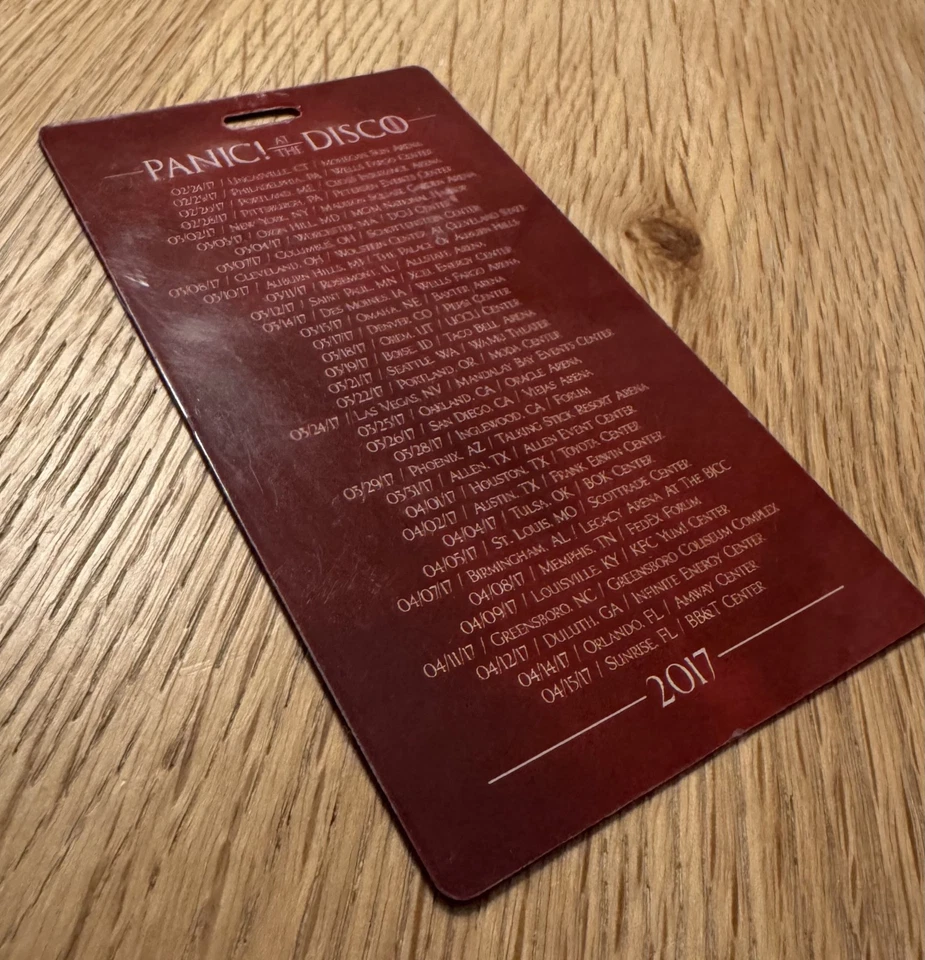 PÂNICO! AT THE DISCO - Backstage Pass - DEATH OF A BACHELOR TOUR - 2017 - Imagem 3 de 3