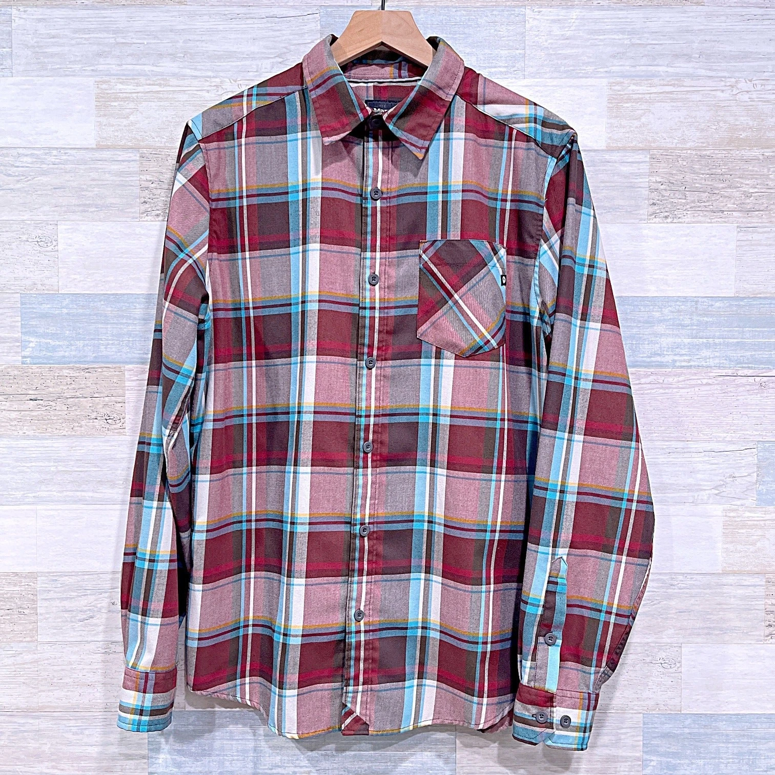 Marmot Flannel Button Down Shirt Burgundy Plaid Long Sleeve Hiking Mens Medium
